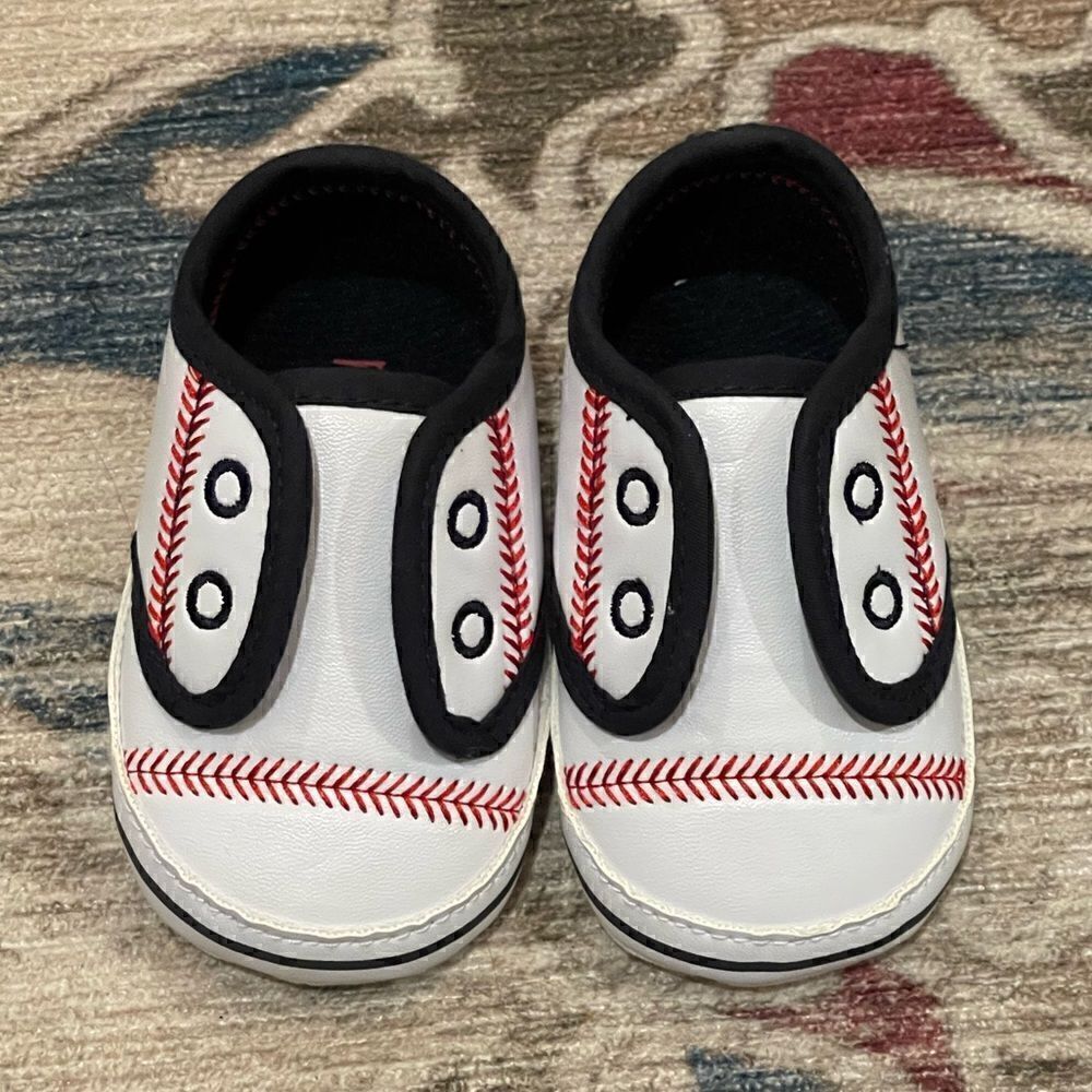 NWOT Rising Star Infant Baby Baseball Walker Shoes 3-6 months